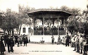 1493- Alger - El-Biar - Le Kiosque pendant la Musique